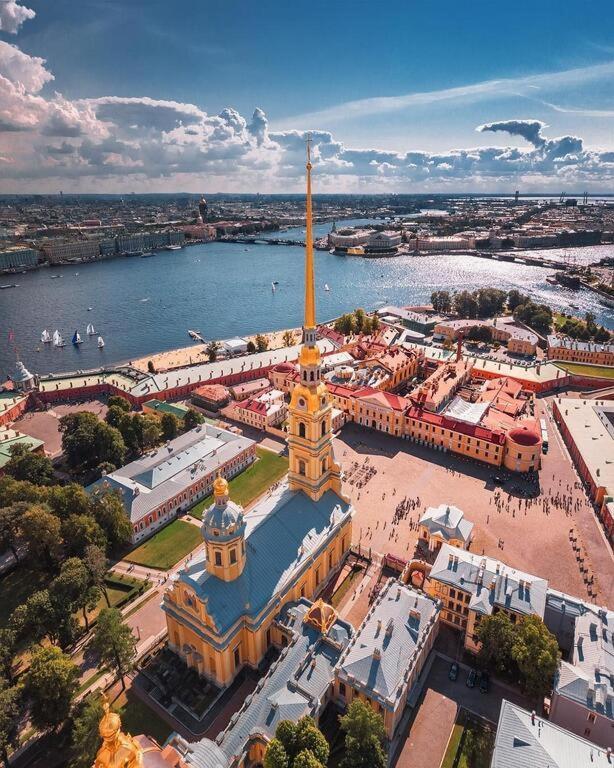 Solo Na Bolshom Prospekte Hotel Saint Petersburg Bagian luar foto